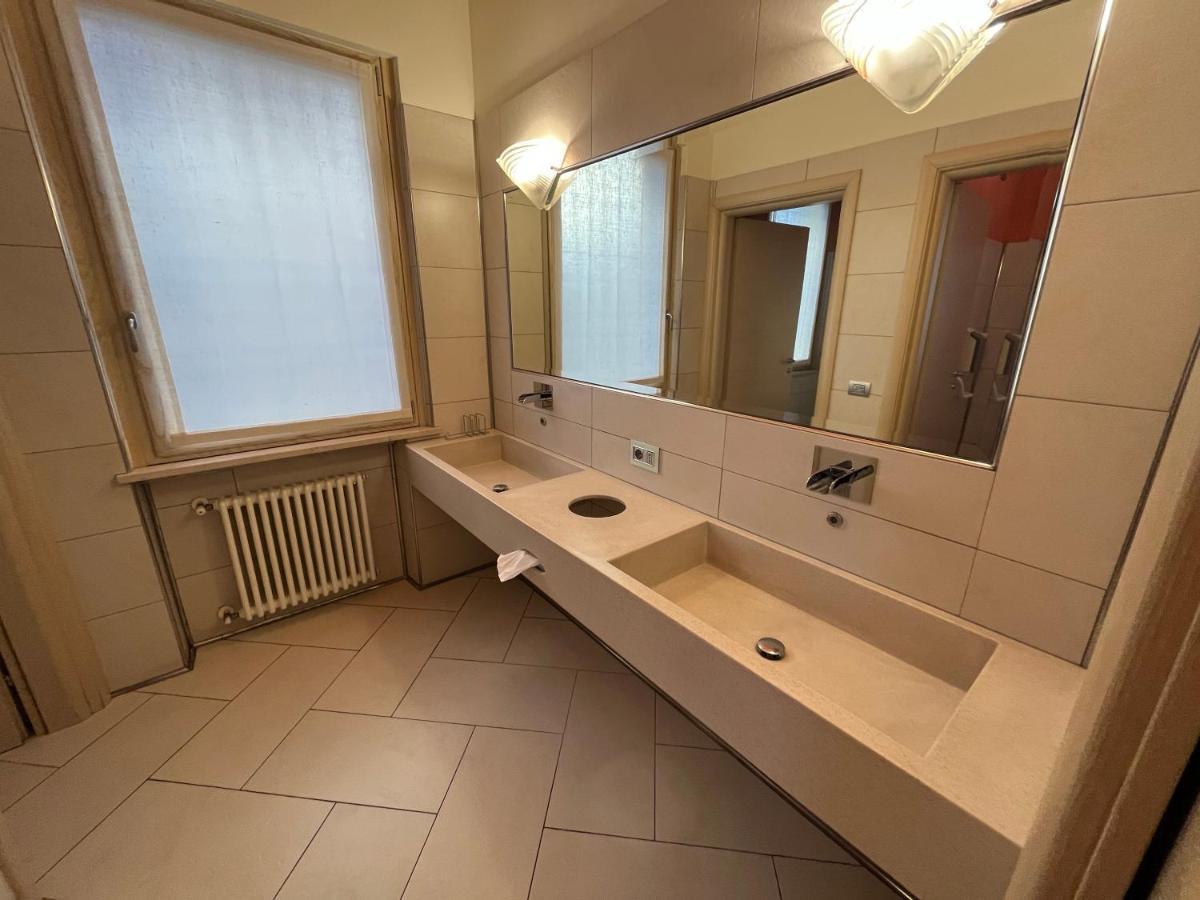 הוילה פסקיארה דל גארדה Casa Danzi מראה חיצוני תמונה